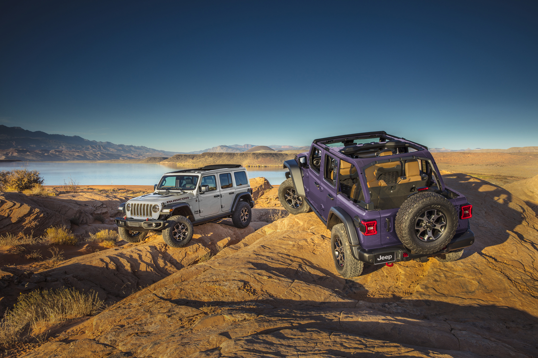 The difference between the Jeep Wrangler Rubicon and Sahara is compared